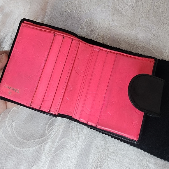 Chanel Full Inclusion Cambon Compact Bifold Wallet, EUC - Picture 4 of 16